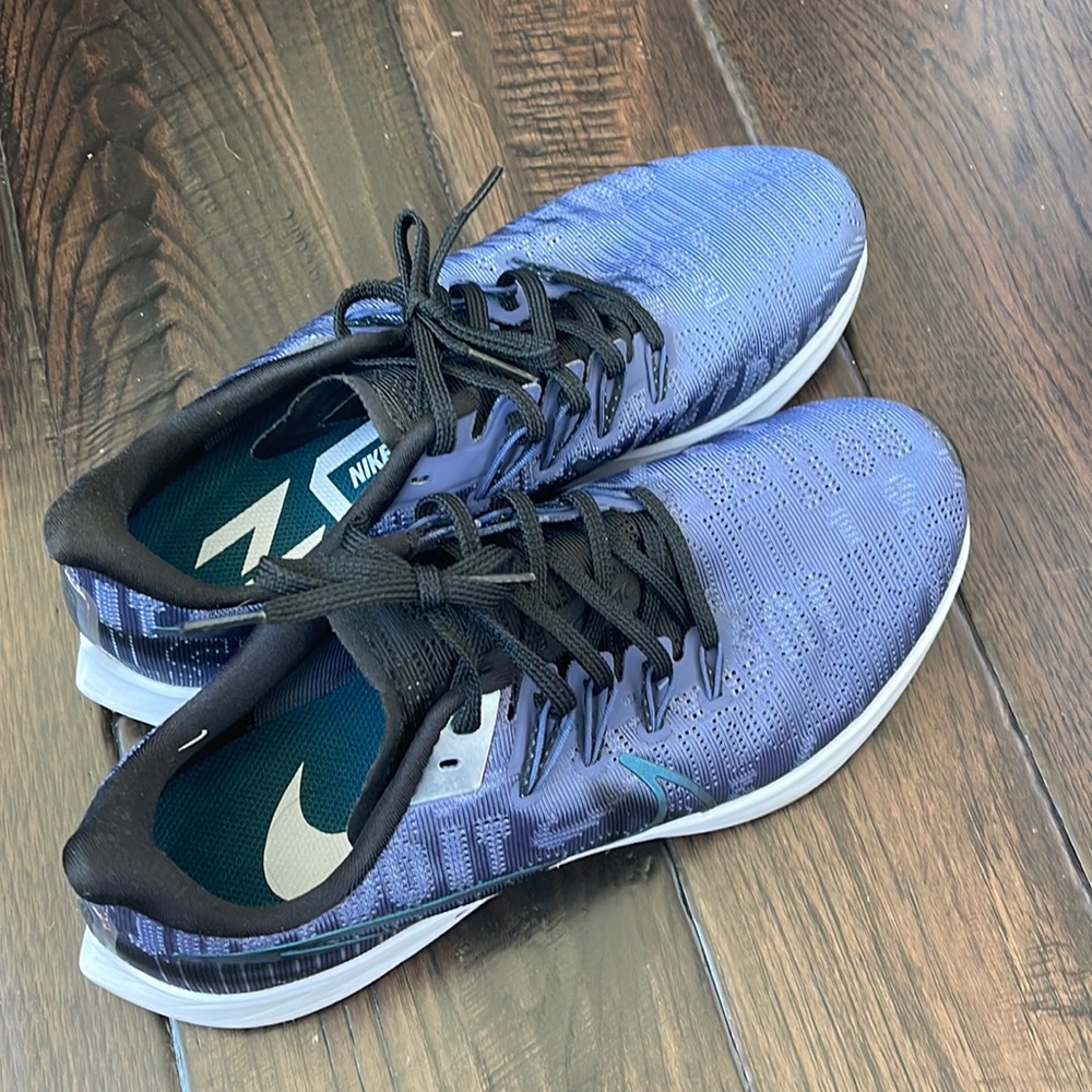 NEW ❤️ Nike Running Shoes